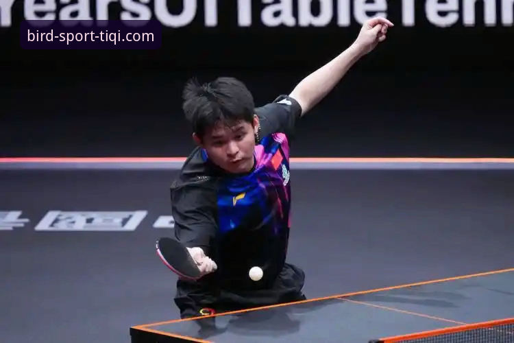 林诗栋横扫vs梁靖崑险胜：中国男乒团体赛两种赢法对决，小鸟棋牌平台深度解析